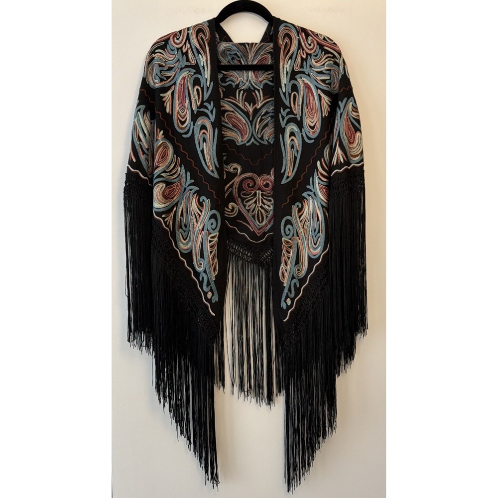NWT Idyllwind Miranda Lambert Fringe Shawl Embroidered Western Cowgirl Festival